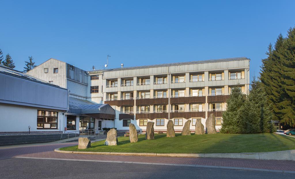 Orea Resort Devet Skal Vysocina Sněžné Exterior foto