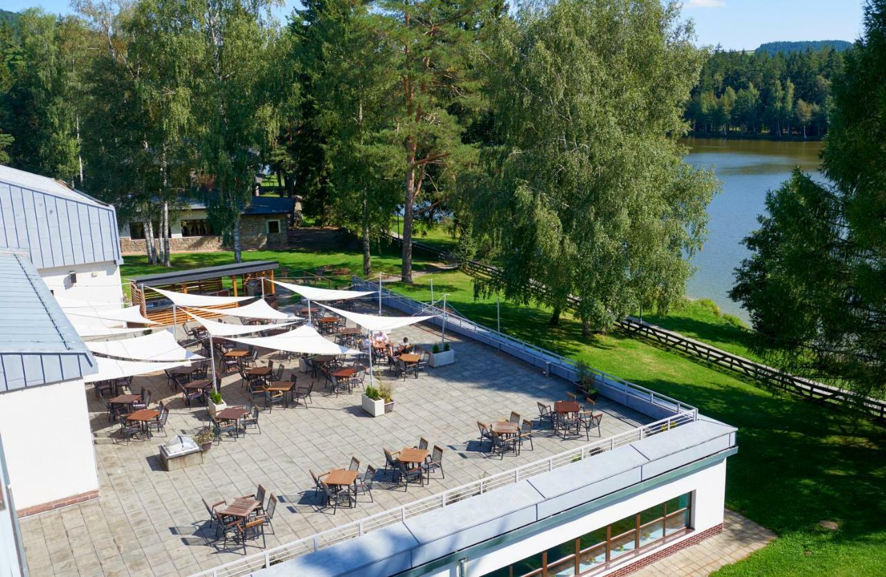 Orea Resort Devet Skal Vysocina Sněžné Exterior foto